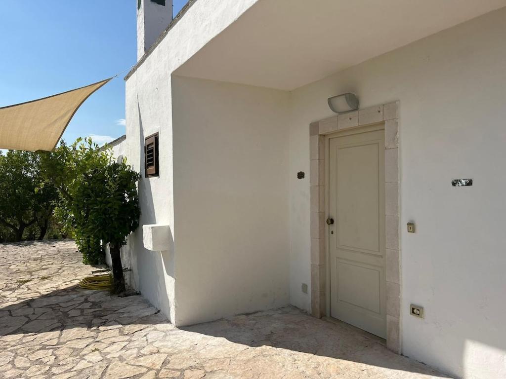 Casa Giuliveto - Charmantes Ferienhaus Mit Privatpool In Olivenhain Ostuni Dış mekan fotoğraf