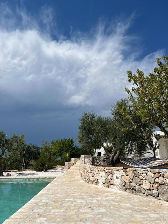 Casa Giuliveto - Charmantes Ferienhaus Mit Privatpool In Olivenhain Ostuni Dış mekan fotoğraf