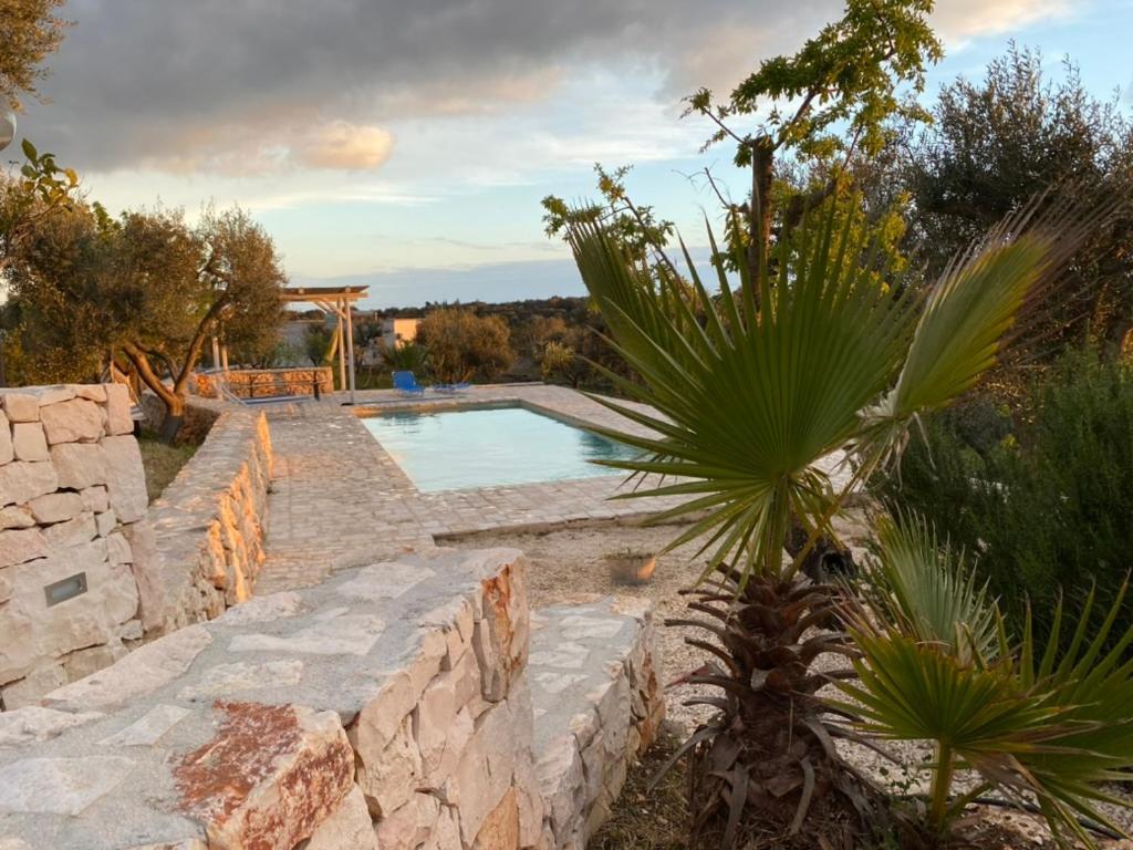 Casa Giuliveto - Charmantes Ferienhaus Mit Privatpool In Olivenhain Ostuni Dış mekan fotoğraf